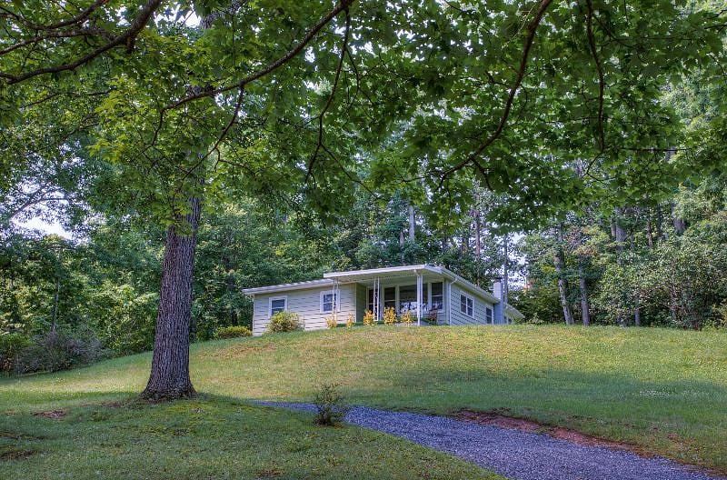 Furnished Finder property 404725_1 photo 27