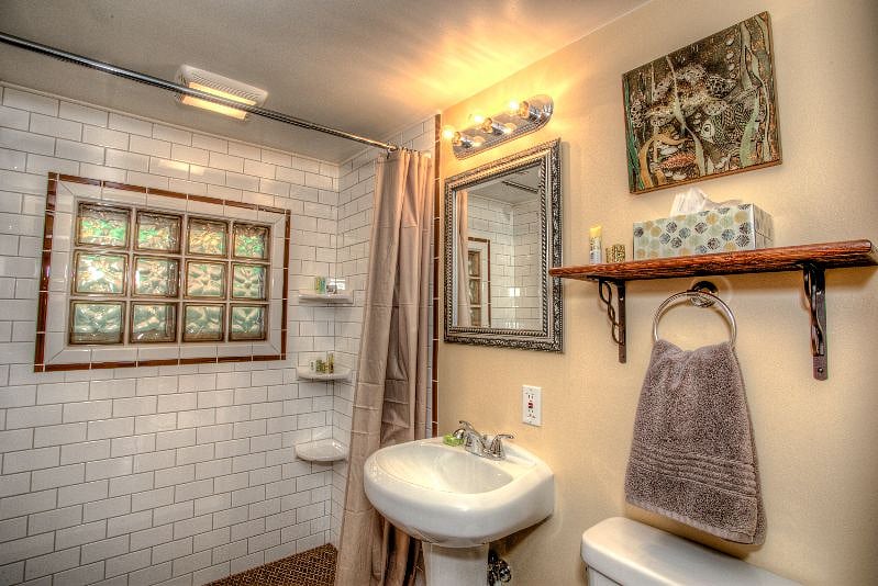 Furnished Finder property 404725_1 photo 10
