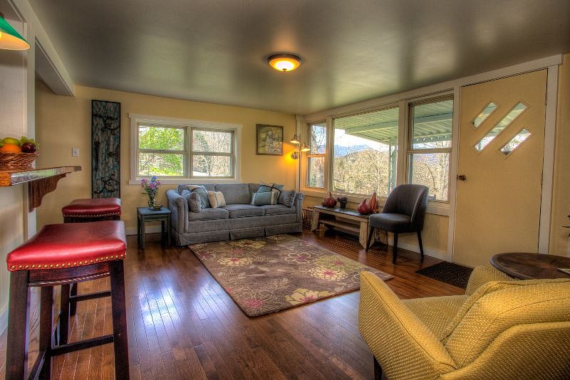 Furnished Finder property 404725_1 photo 5