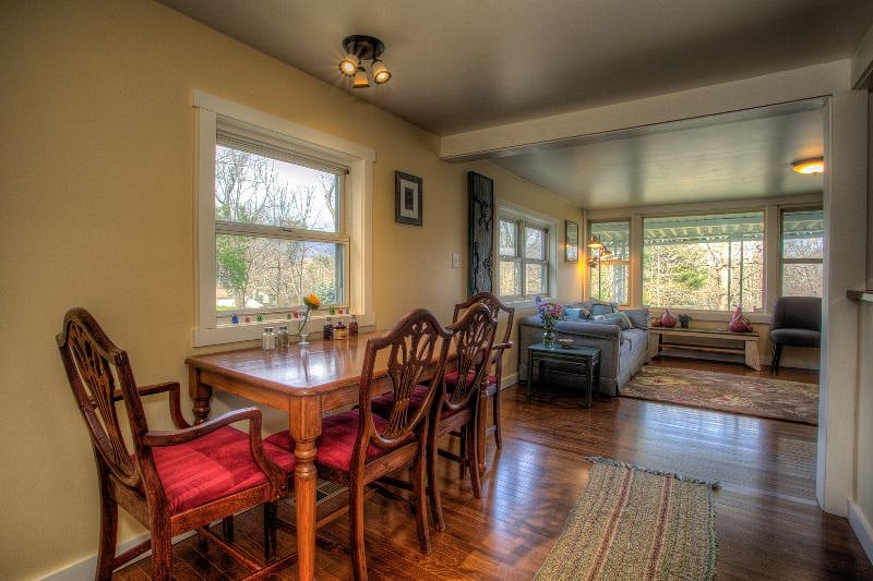 Furnished Finder property 404725_1 photo 16