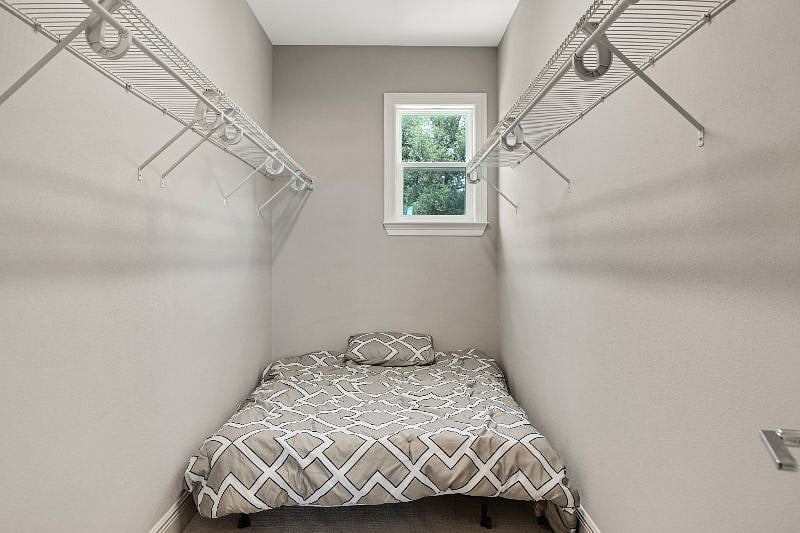 Furnished Finder property 404733_1 photo 23