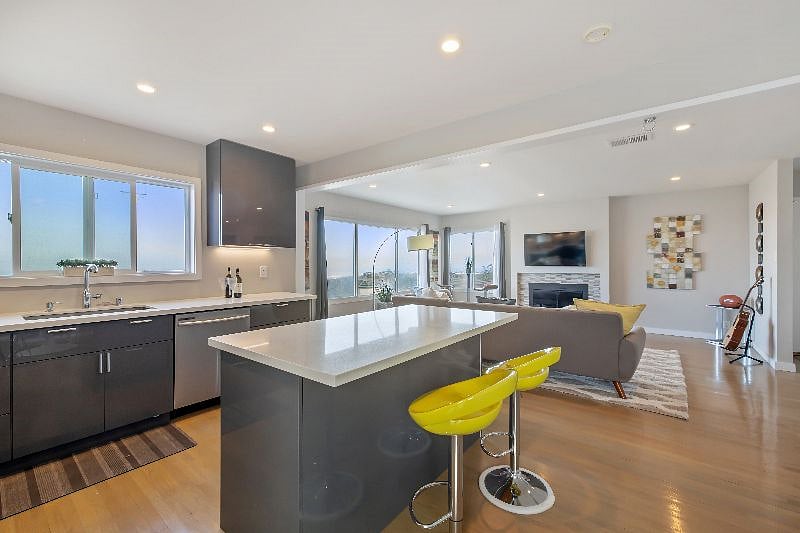 Furnished Finder property 404738_1 photo 1