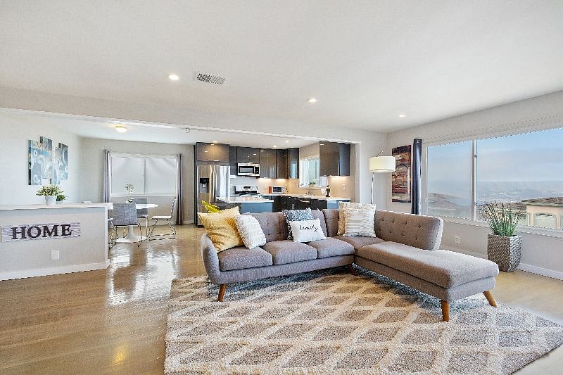 Furnished Finder property 404738_1 photo 12