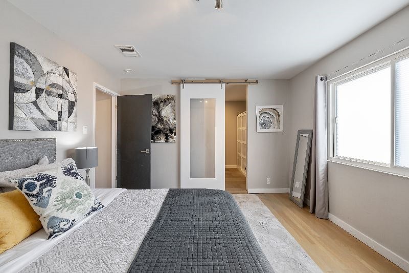 Furnished Finder property 404738_1 photo 15