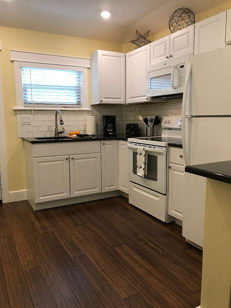 Furnished Finder property 404745_1 photo 4