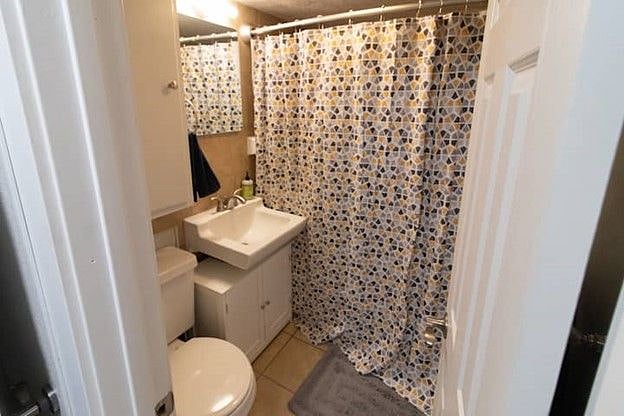 Furnished Finder property 404756_1 photo 14