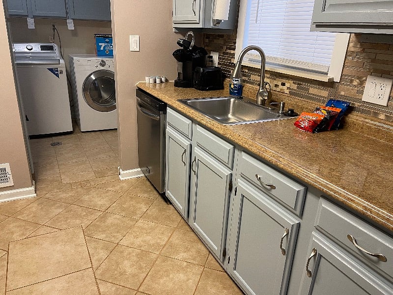 Furnished Finder property 404761_1 photo 5