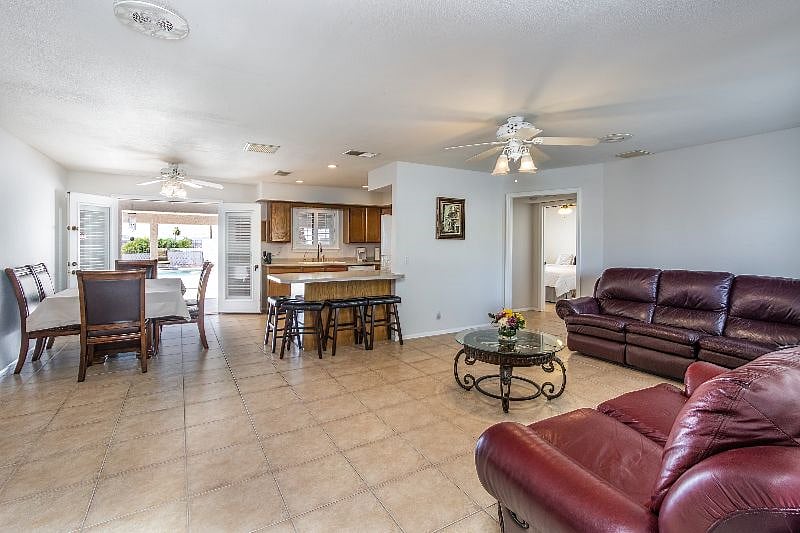 Furnished Finder property 404771_1 photo 5