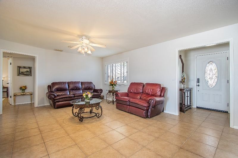 Furnished Finder property 404771_1 photo 8