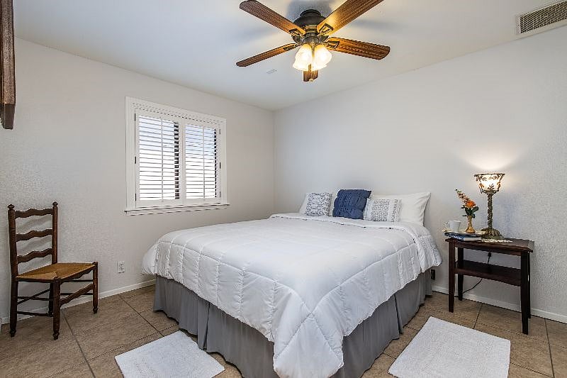 Furnished Finder property 404771_1 photo 18