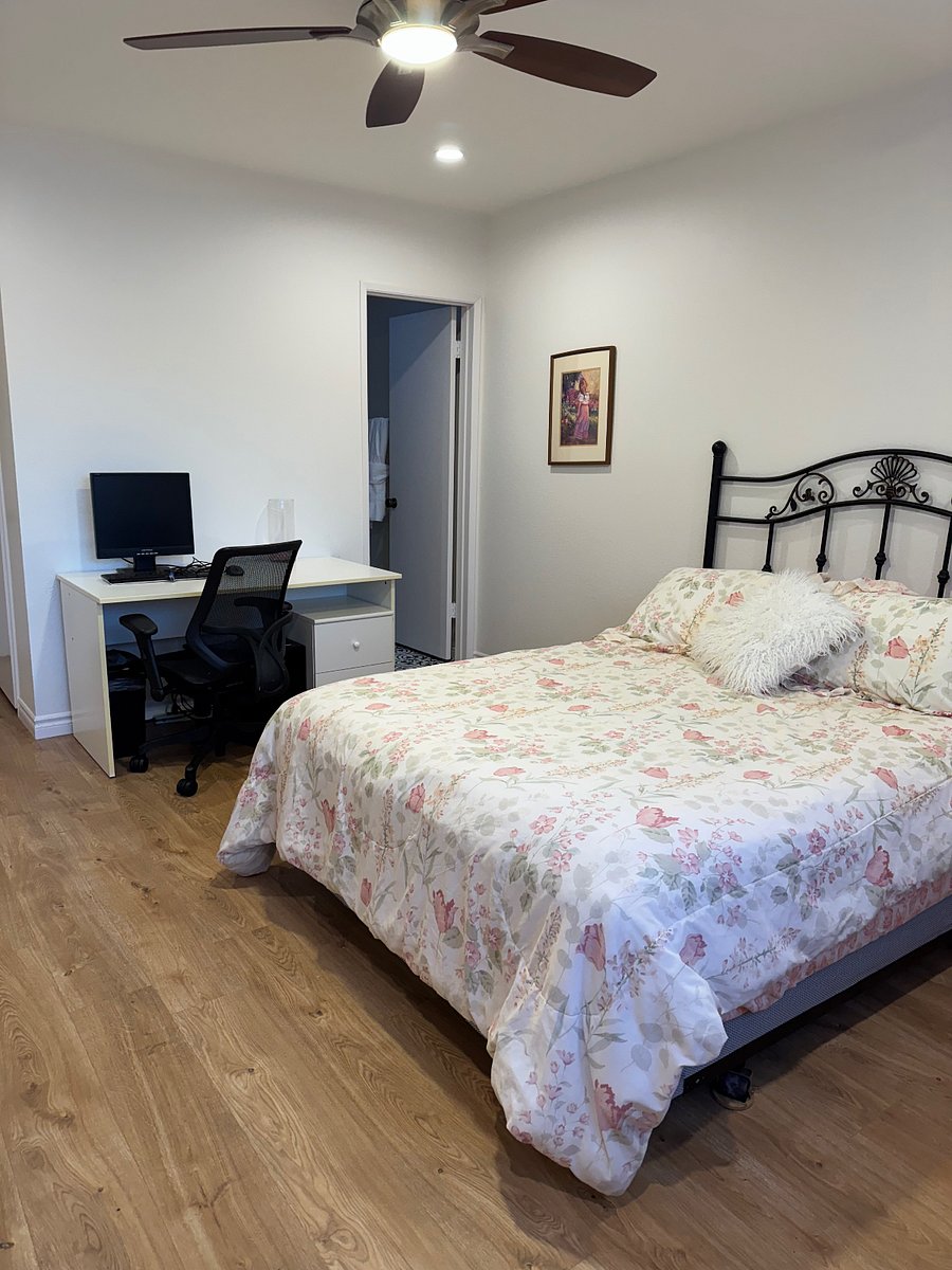 Furnished Finder property 404799_1 photo 17