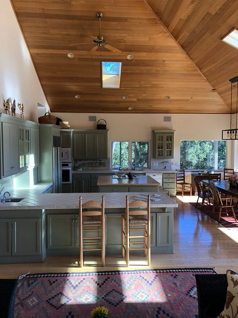 Furnished Finder property 404804_1 photo 18