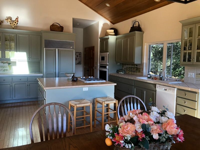 Furnished Finder property 404804_1 photo 21