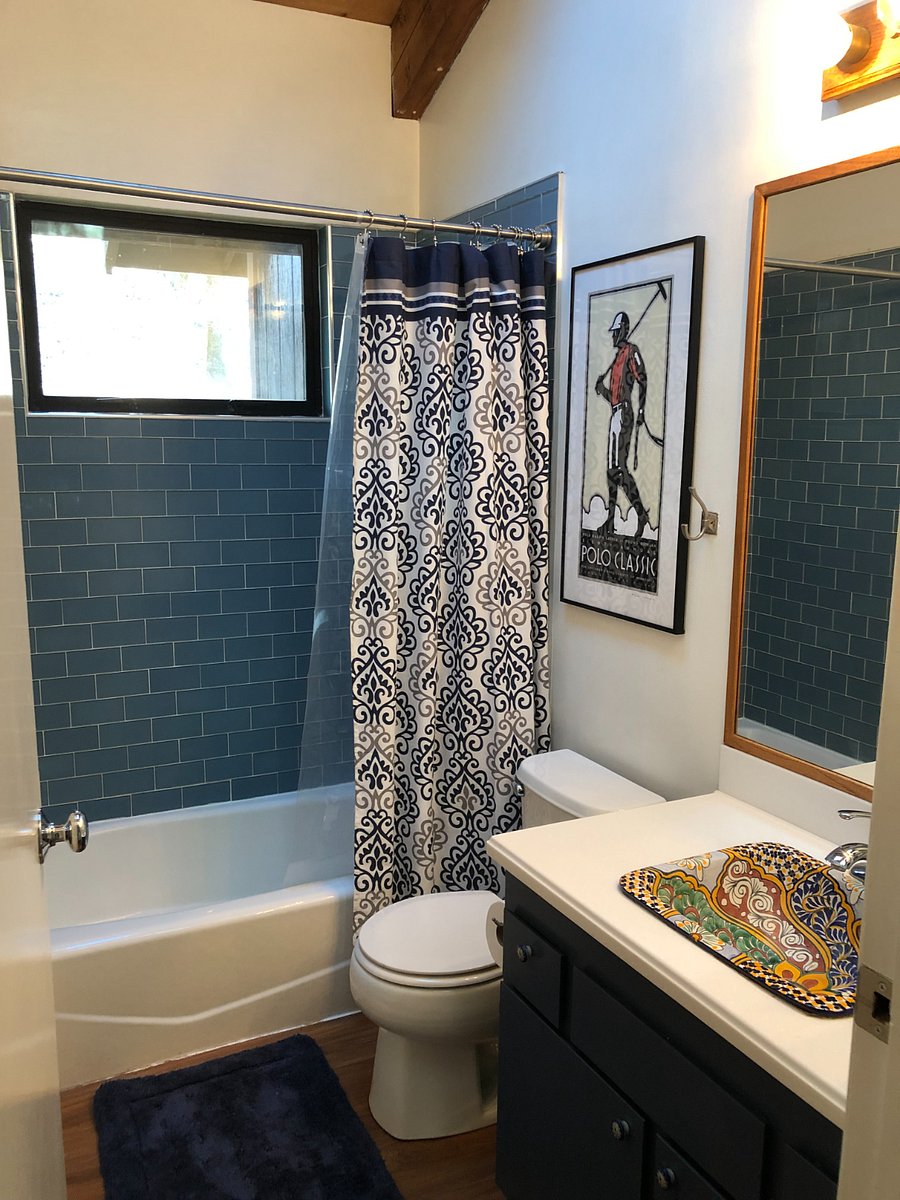 Furnished Finder property 404804_3 photo 10