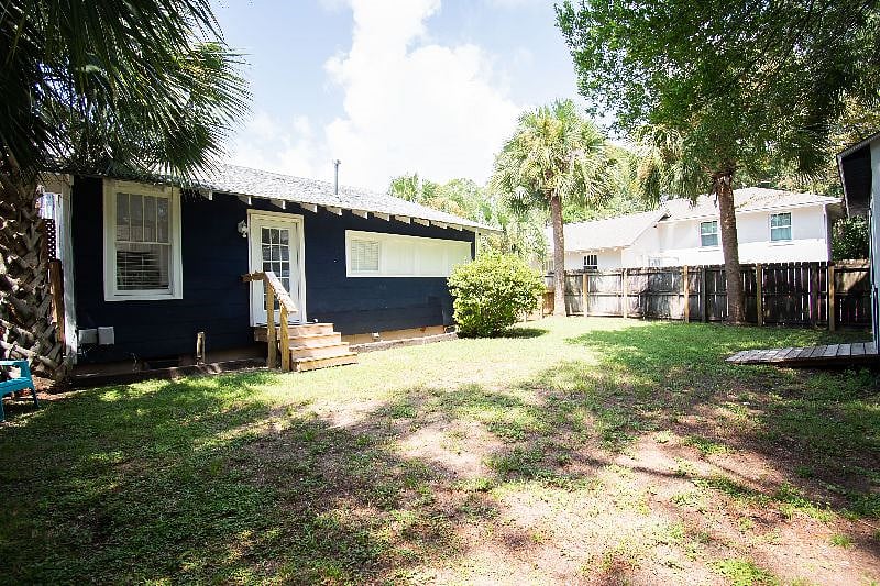 Furnished Finder property 404810_1 photo 13