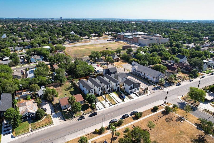 Furnished Finder property 404815_1 photo 27