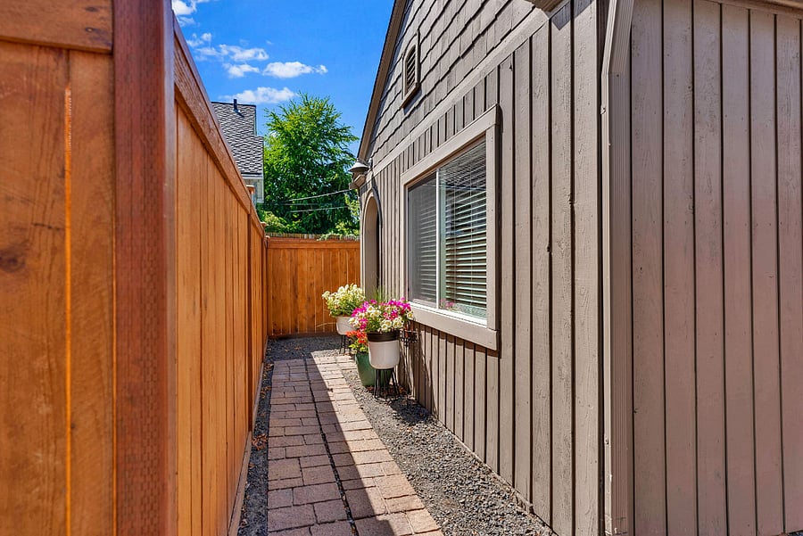 Furnished Finder property 404817_1 photo 22