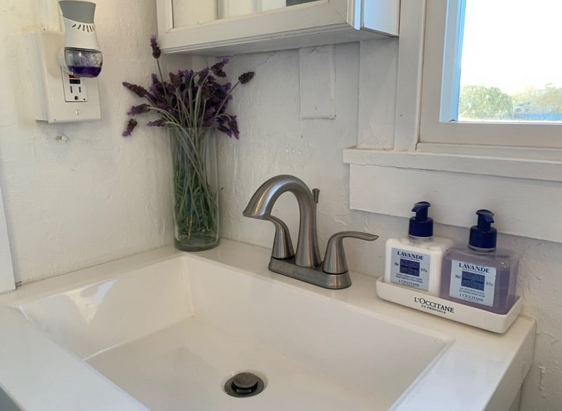Spa-level bathroom amenities included