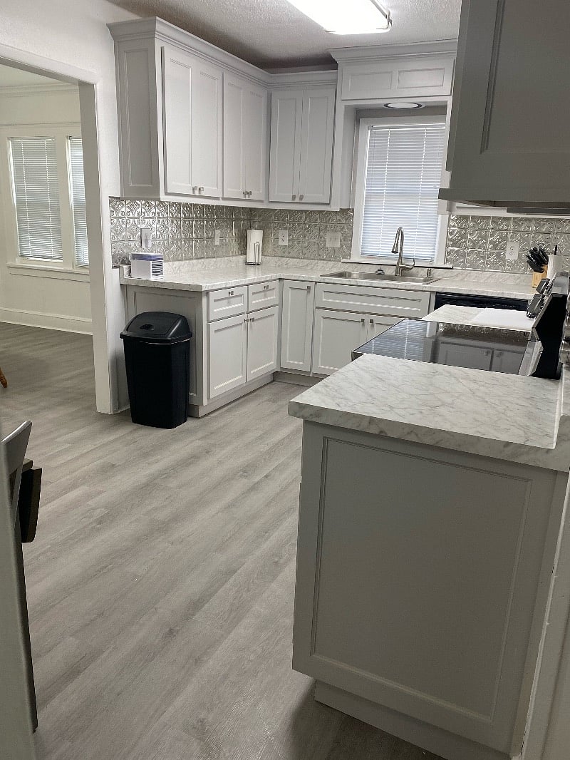 Furnished Finder property 404878_1 photo 18