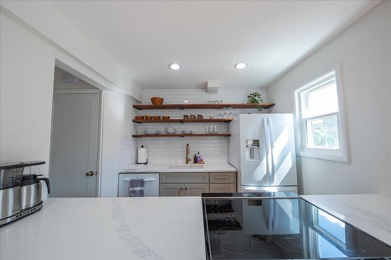 Furnished Finder property 404939_1 photo 4