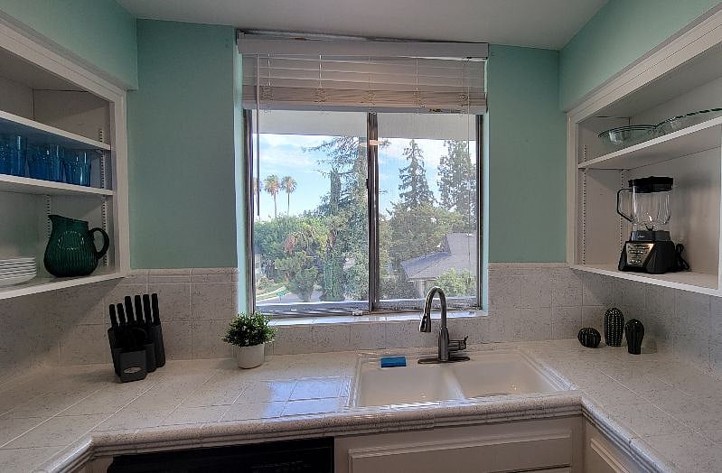 Furnished Finder property 404944_1 photo 12