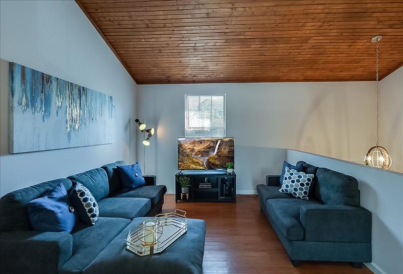 Furnished Finder property 404945_1 photo 6