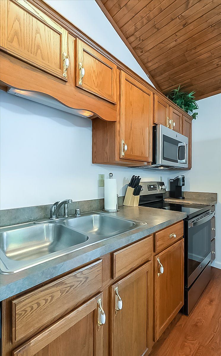 Furnished Finder property 404945_1 photo 11
