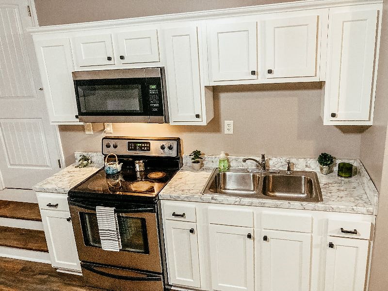 Furnished Finder property 404962_1 photo 18