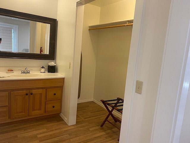 Furnished Finder property 404965_1 photo 8