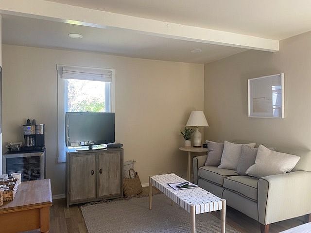 Furnished Finder property 404965_1 photo 5