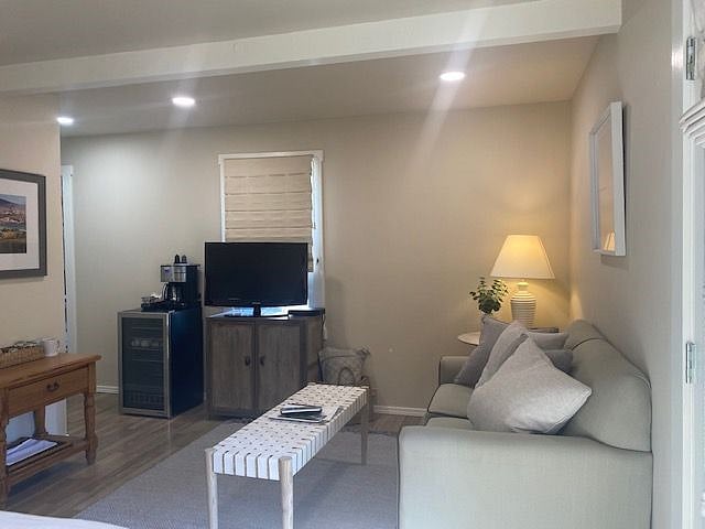 Furnished Finder property 404965_1 photo 7