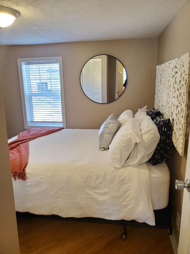 Furnished Finder property 404998_1 photo 22