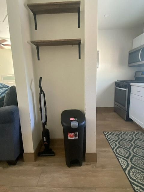 Furnished Finder property 405023_1 photo 8