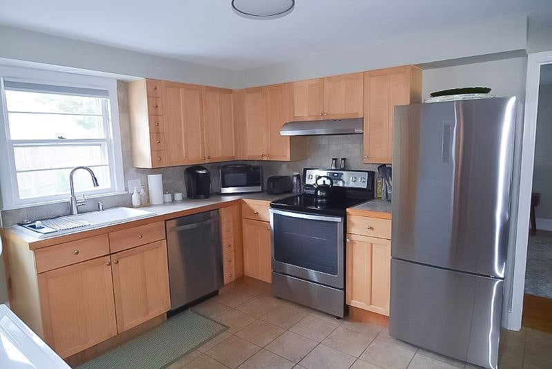 Furnished Finder property 405065_1 photo 23