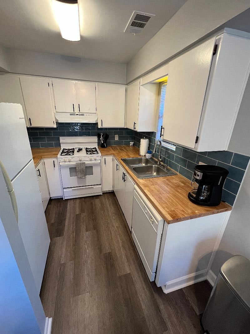 Furnished Finder property 405074_1 photo 8