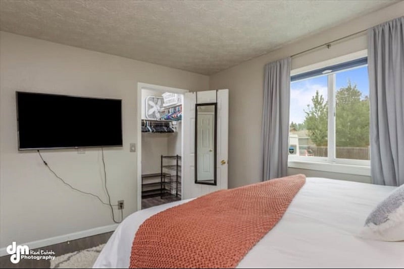 Furnished Finder property 405160_1 photo 24