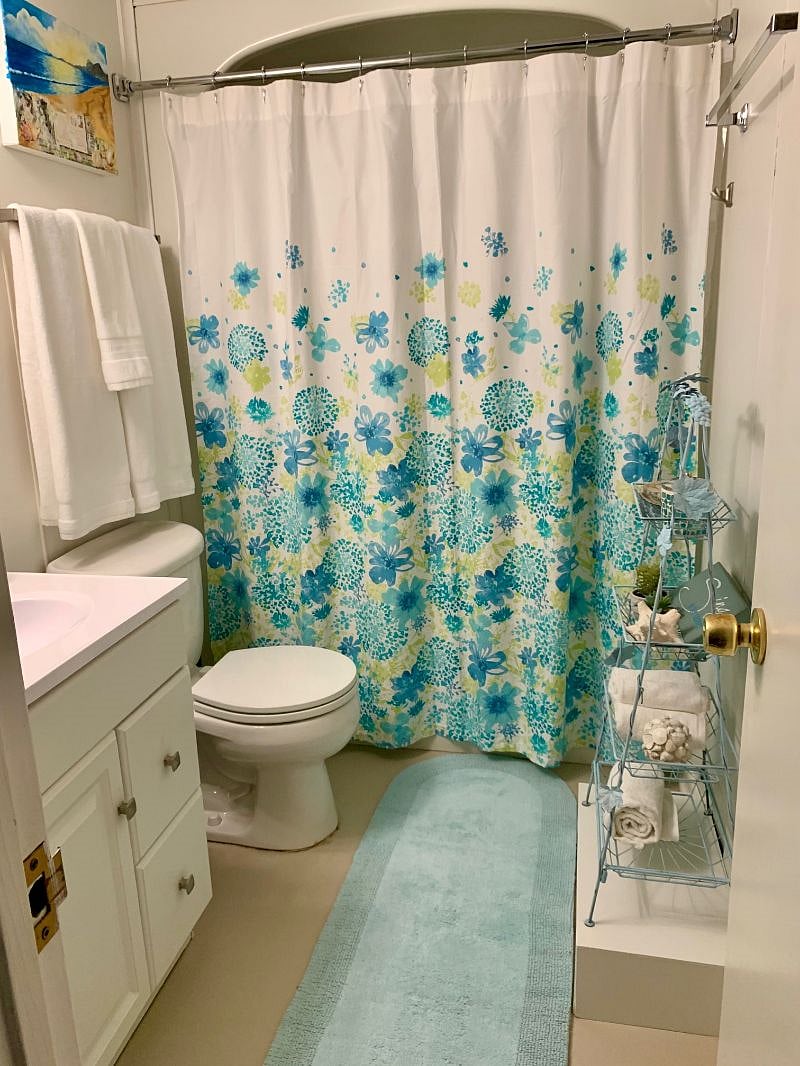 Furnished Finder property 405180_1 photo 24