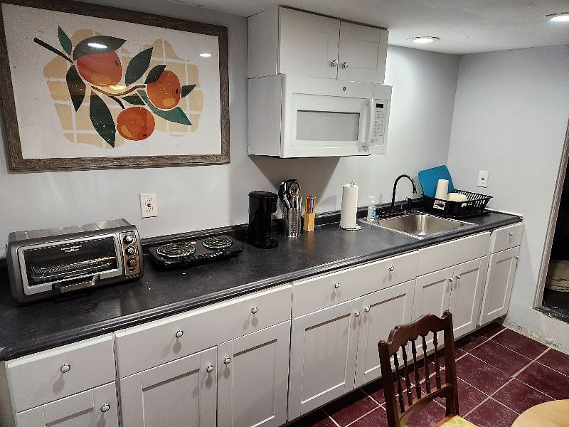 Furnished Finder property 405207_1 photo 8