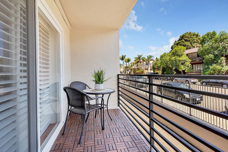 Furnished Finder property 405218_1 photo 9