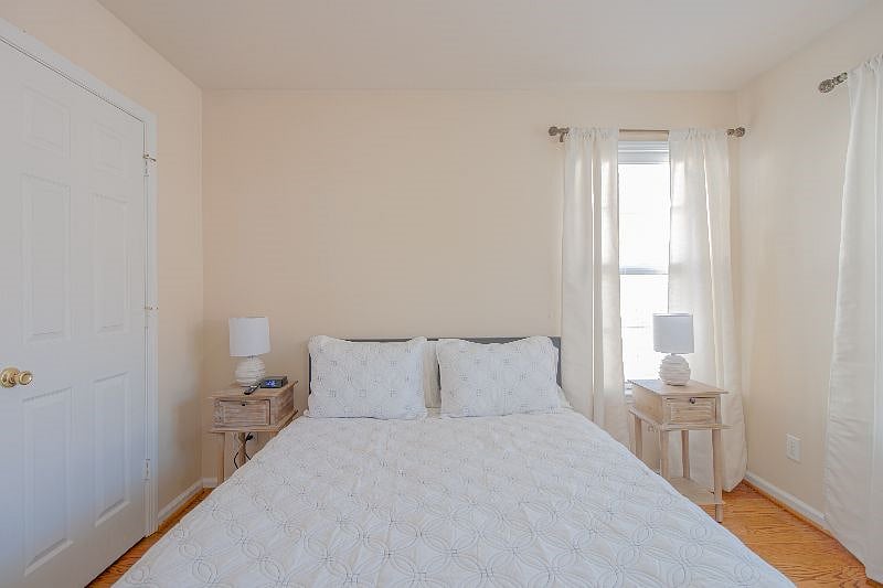 Furnished Finder property 405231_1 photo 22