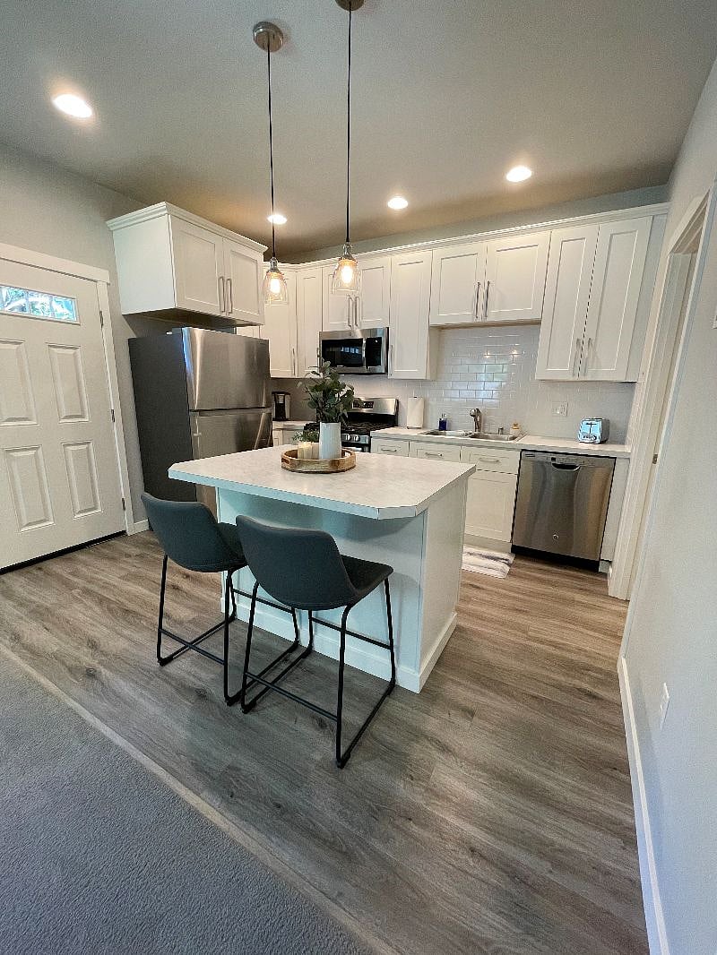Furnished Finder property 405241_1 photo 5