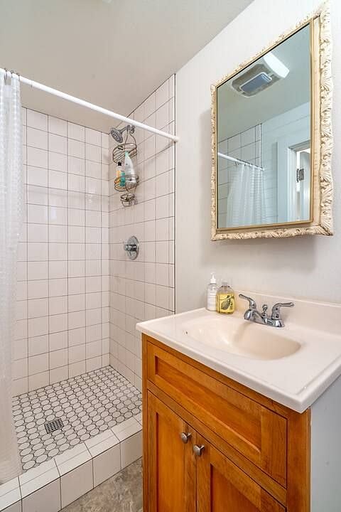 Furnished Finder property 405260_1 photo 8