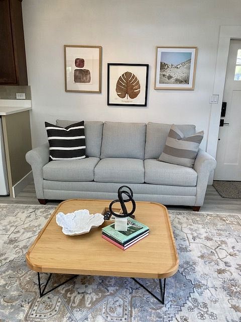 Furnished Finder property 405292_1 photo 3