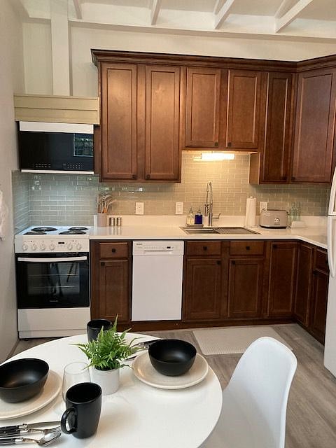 Furnished Finder property 405292_1 photo 6
