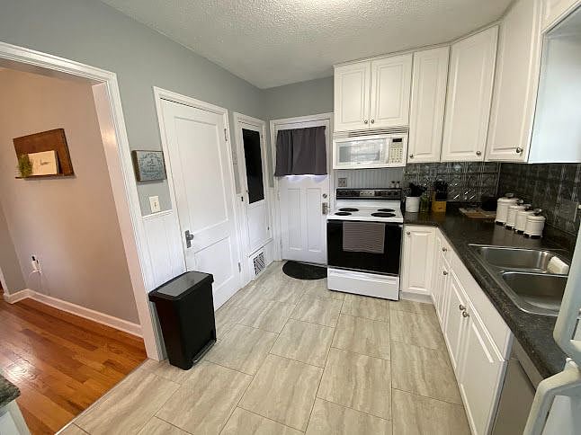 Furnished Finder property 405306_1 photo 7