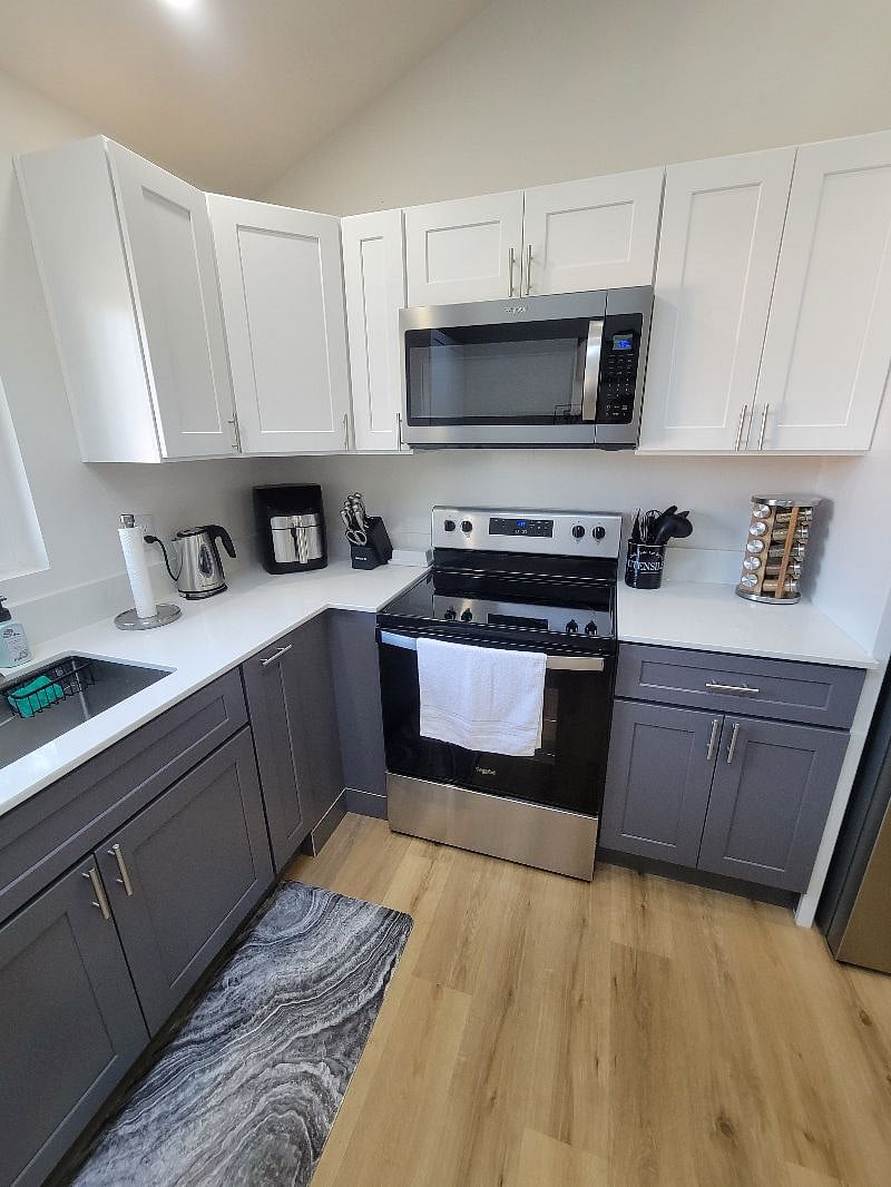 Furnished Finder property 405379_1 photo 16