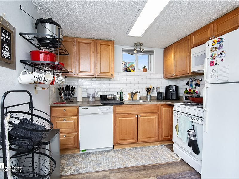 Furnished Finder property 405390_1 photo 8