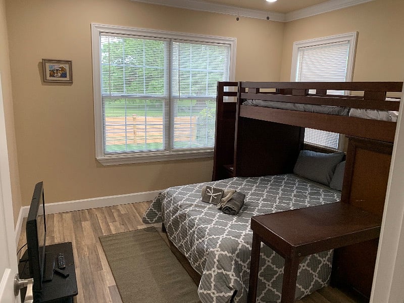 Furnished Finder property 405436_1 photo 8