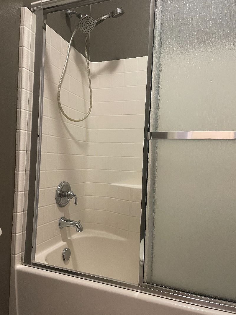 Tub/shower