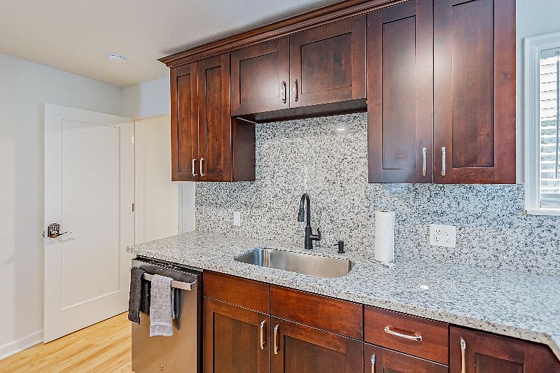 Furnished Finder property 405543_1 photo 10